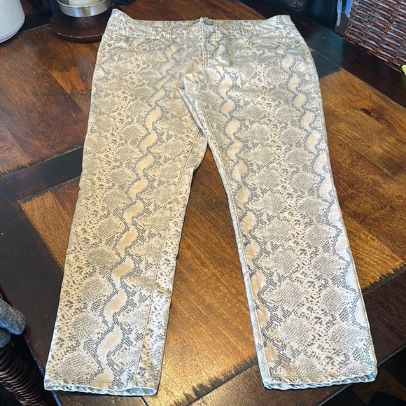 Democracy Snake Print  Justice jegging jeans size 14 EUC - Picture 3 of 5